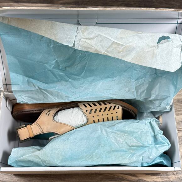 NIB ROAN BY BED STU Ballad II Leather Sandals Oats Slingback - Picture 9 of 9